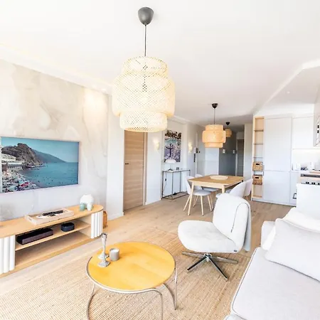 Renovated 2br Sea Views Spacious Balcony Appartamento Cannes